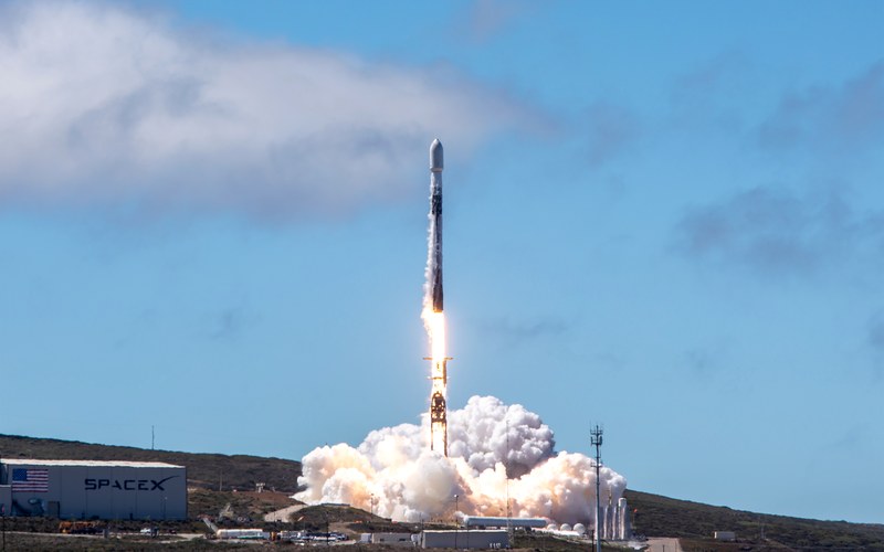 SpaceX Falcon 9 lifting off from Space Launch Complex 4 East at Vandenberg Space Force Base